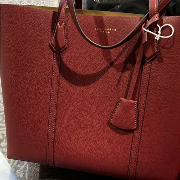 NWT Tory Burch Leather PERRY TRIPLE COMPARTMENT TOTE BAG NEW With tag dust bag - Picture 3 of 10